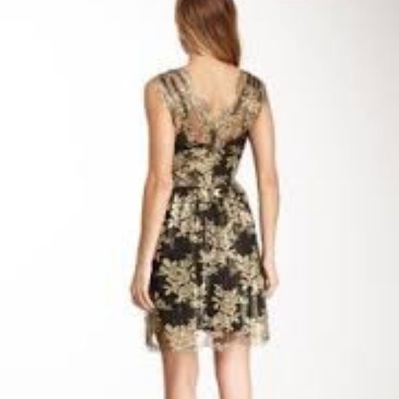 Madison Marcus Glimmer Deep V Dress In Metallic - Picture 7 of 8